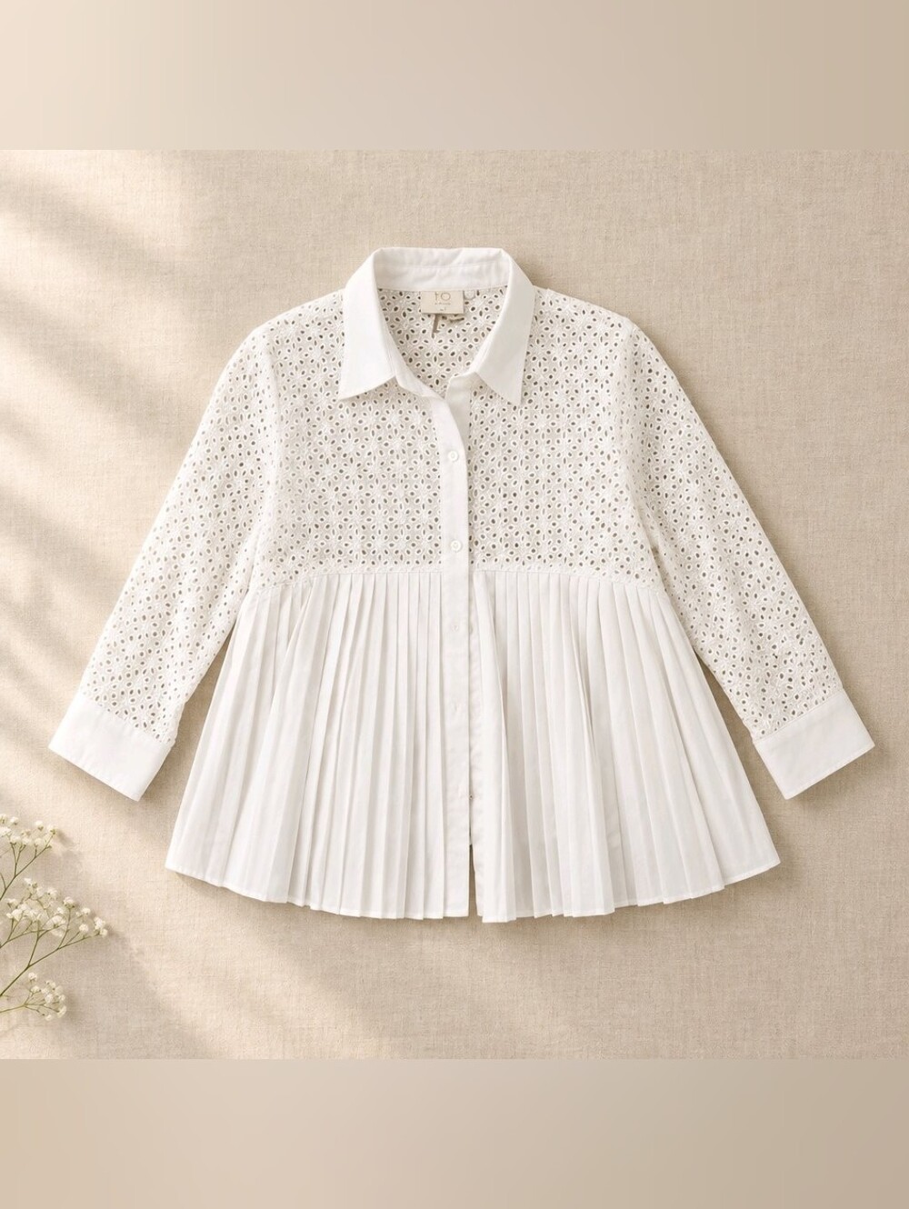 ANTHROPOLOGIE HD in Paris White Eyelet Pleated Blouse